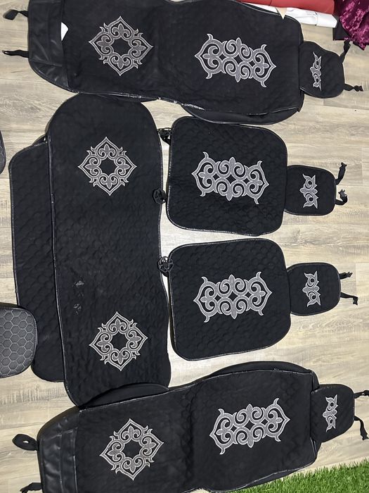 Продаю авточехол чехол на авто