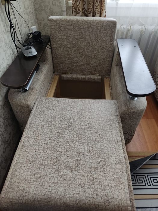 Продам диван в хорошем состоянии