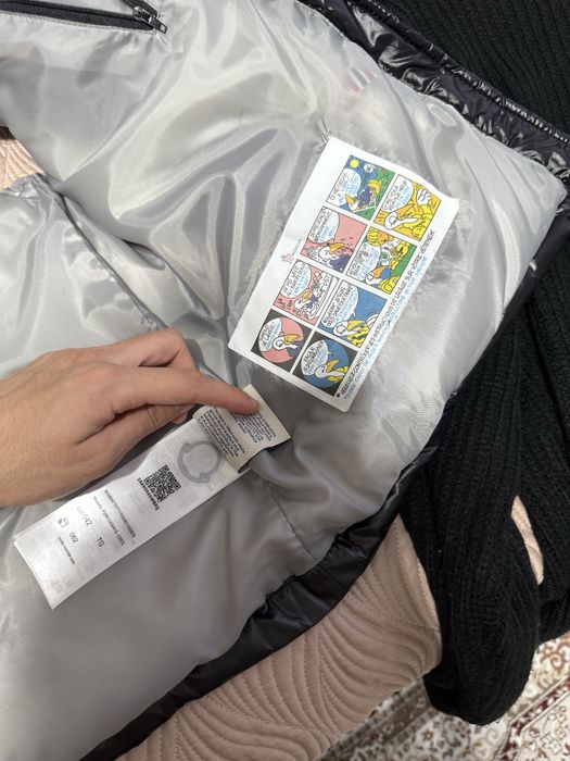 Moncler безрукавка