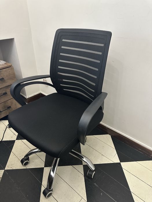 Офисные стулья 12 шт