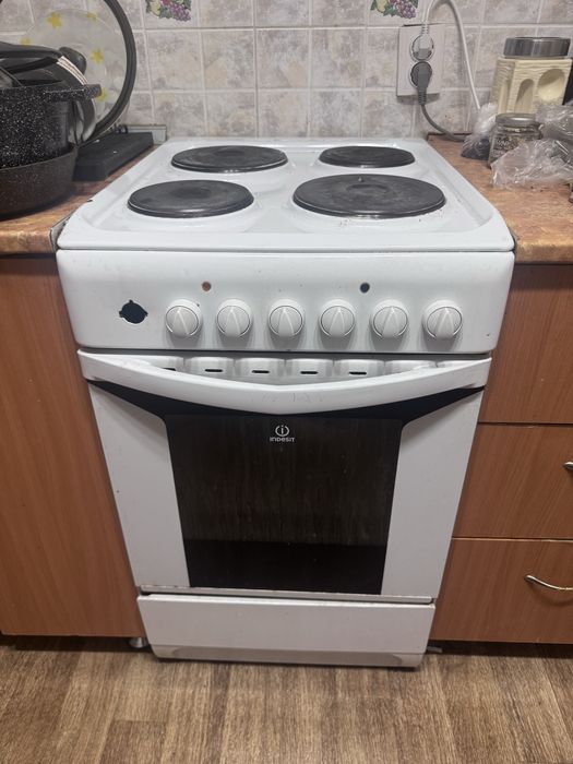 Электроплита Indesit