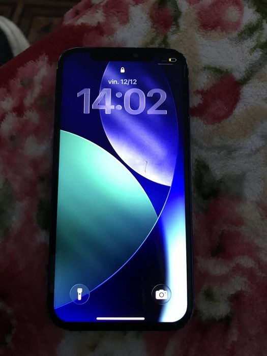 Vând urgent.   iPhone 12 128 GB baterie 82