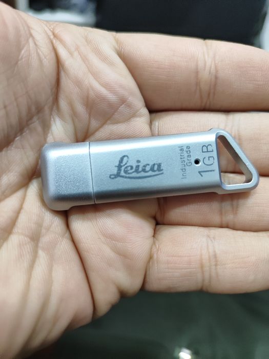 Leica usb для аппарата