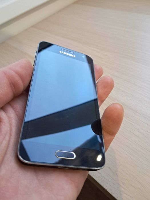 Telefon Samsung Galaxy A3 Duos