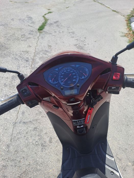 Скутер Honda sh 300