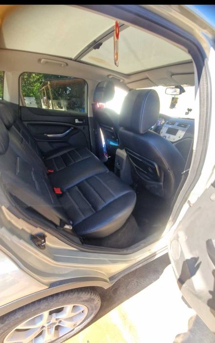 Ford Kuga Titanium 2.0 TDCI AUTOMATPowershift – panoramic, piele