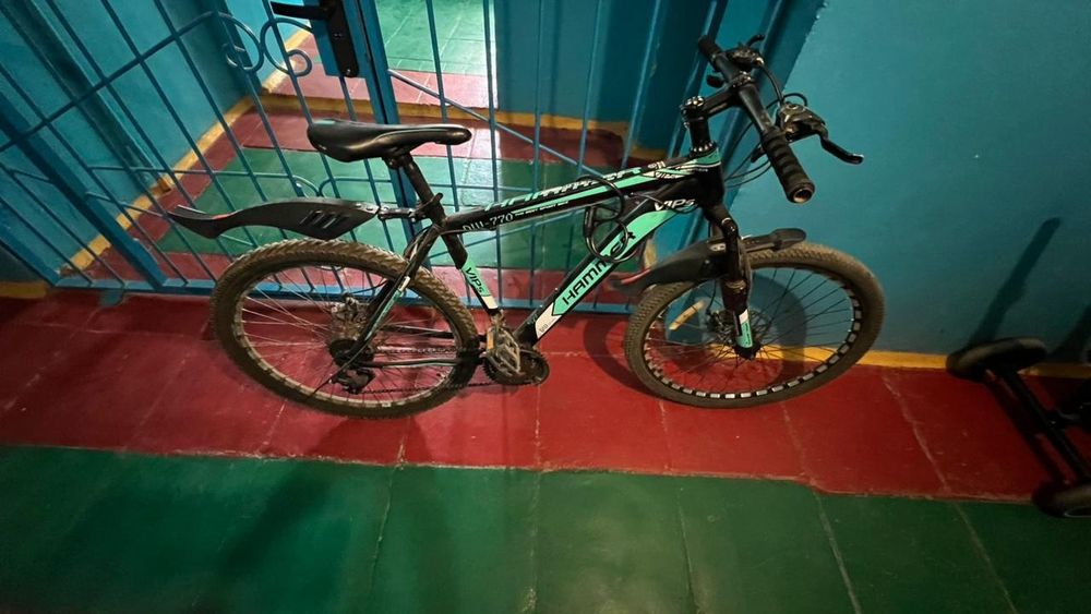 Велосипед.        .