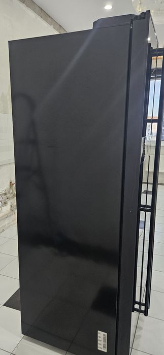 Холодильник Samsung