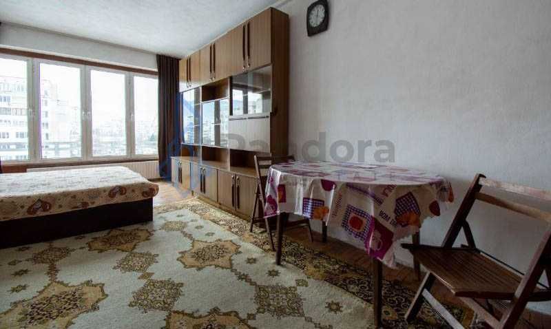 Двустаен апартамент под наем в кв. Младост 3