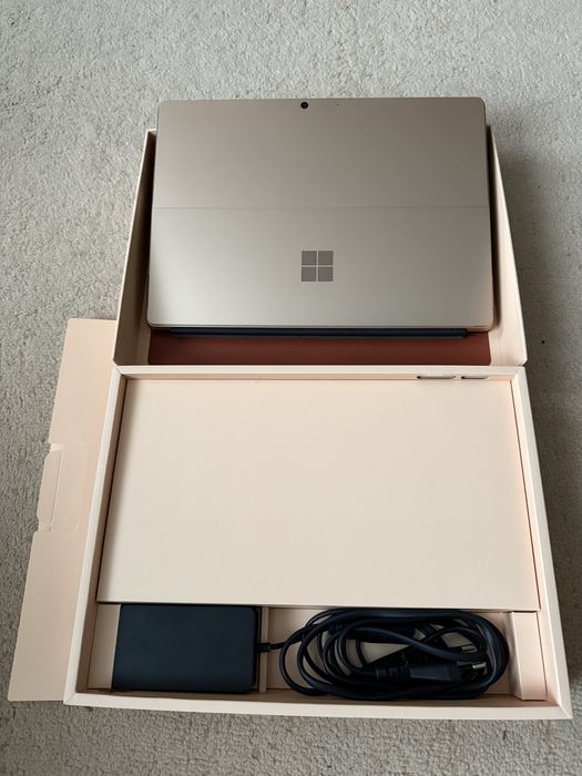 Microsoft Surface Pro X elite 16/512 Gb dune ca Noua