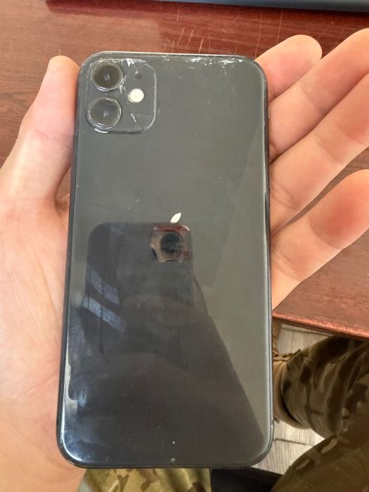 iPhone 11 128г кара цвет