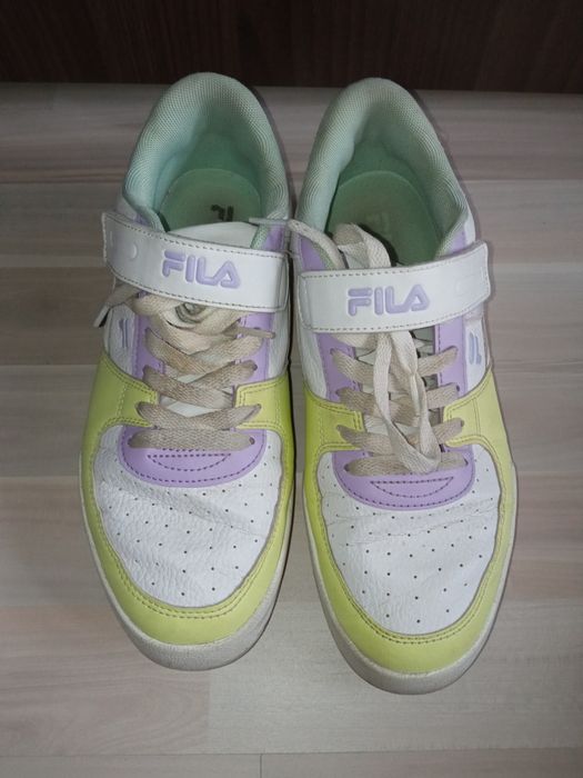 Дамски обувки номер 40