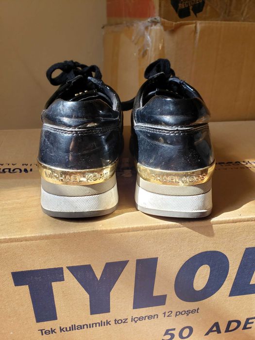 Michael Kors черни сникърси