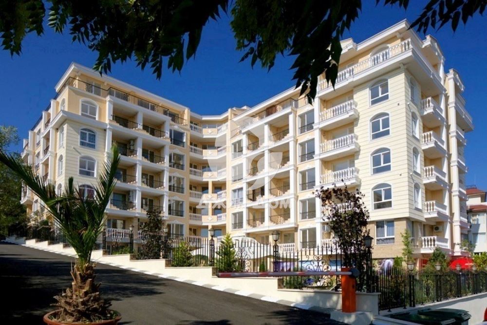 Двустаен апартамент с ГЛЕДКА МОРЕ в к-с „Вила Сардиния“, гр. Свети Вл