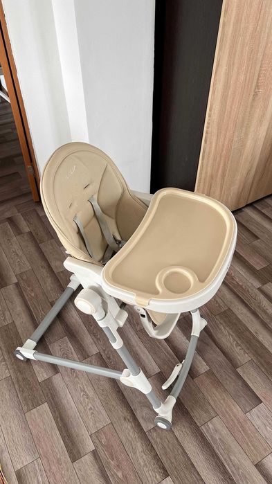 Детский стульчик для кормления