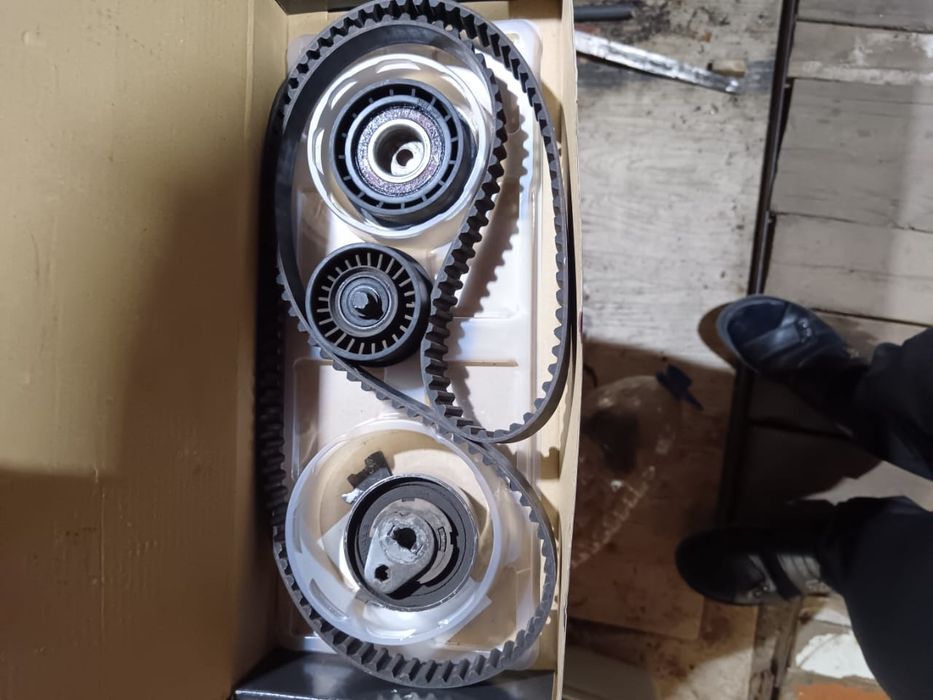 Продам запчасти на Опель