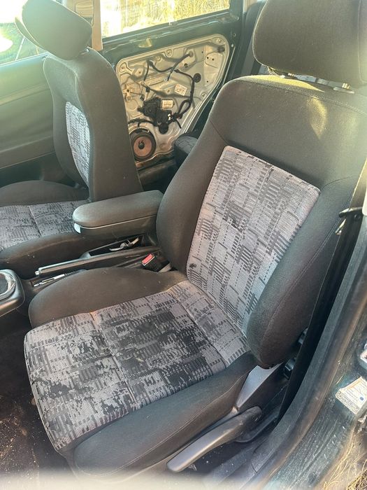 Volkswagen Passat diesel, 539 € — imagine 5