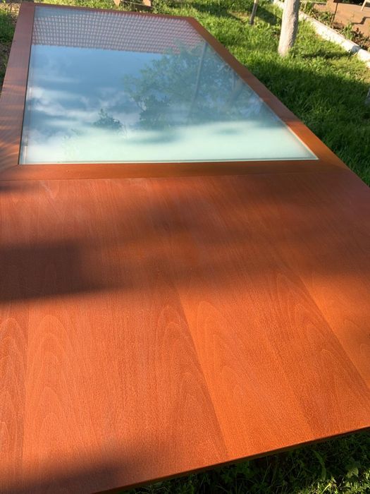 Vând masă de terasă