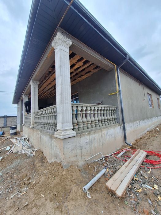 Римский Колона и балясина