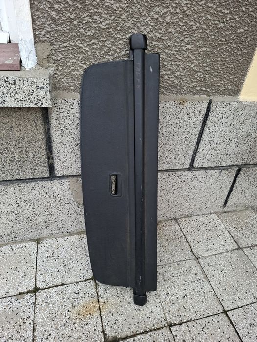 Щора за багажника на голф 5 и голф 6 от 2007г до 2013г.