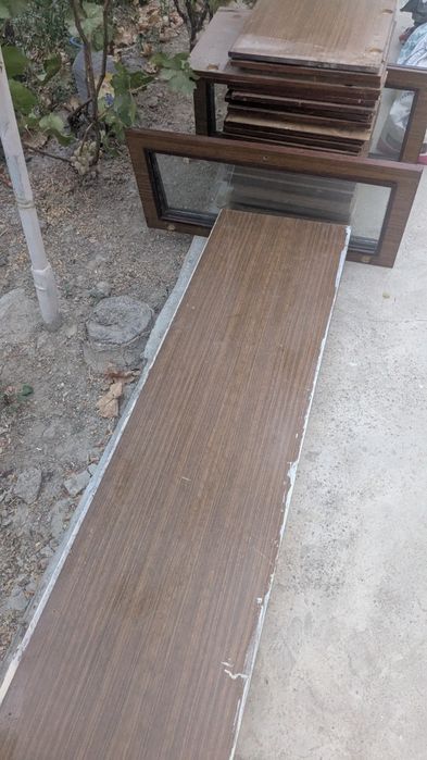 Доски от стенного гарнитура