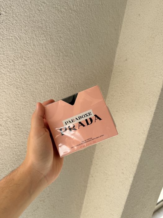 Vand parfumuri de firma