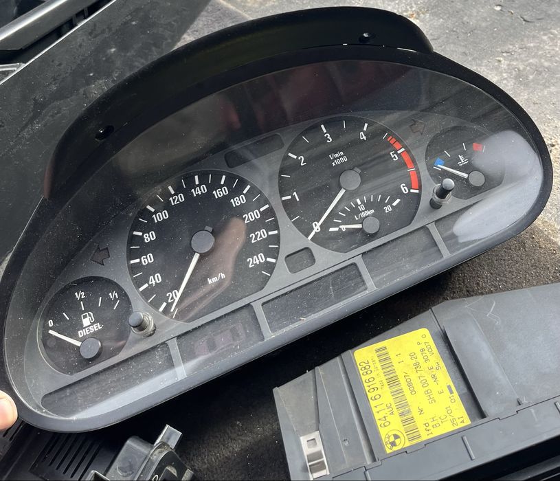 Останали части от е46