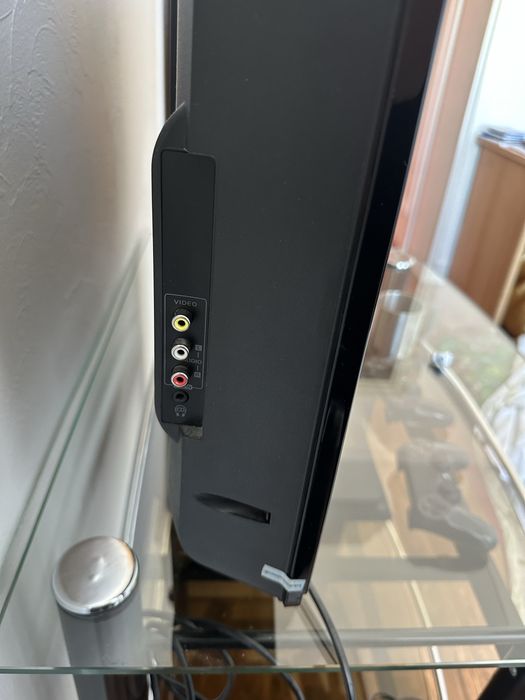 ЖК телевизор 32”