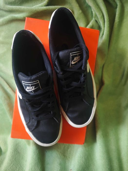 Nike Court Royale 2 – дамски кецове 37.5,  запазени