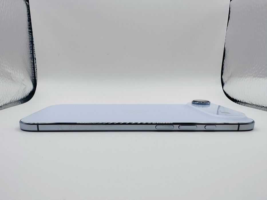 *Нов* Apple iPhone 17 Air 256 GB Sky Blue Unlocked