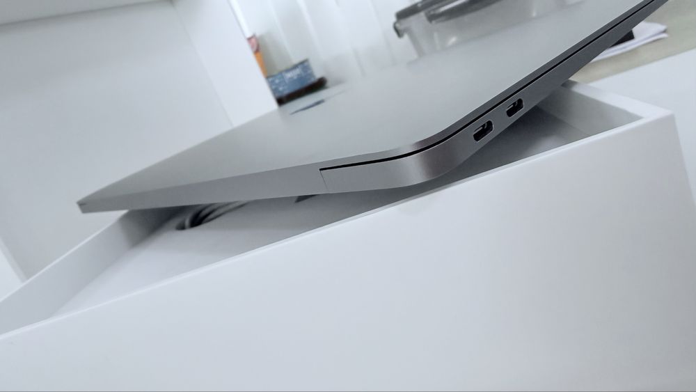 MacBook Air 2018 | Retina | 256GB SSD | 230 Cicluri Baterie