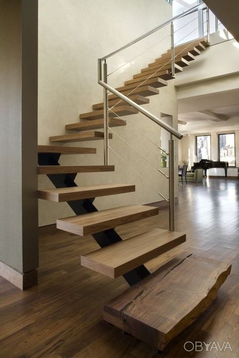 Лестница парящая консольная