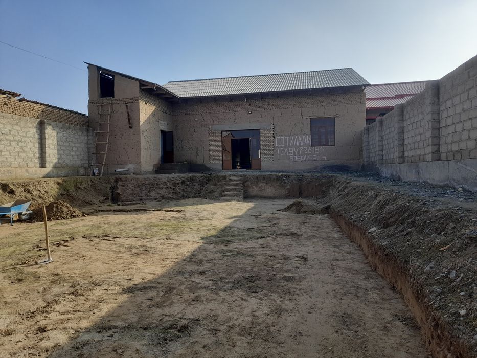 Янги участка сотилади домага бартирам бор устига берсайиз келишамиза