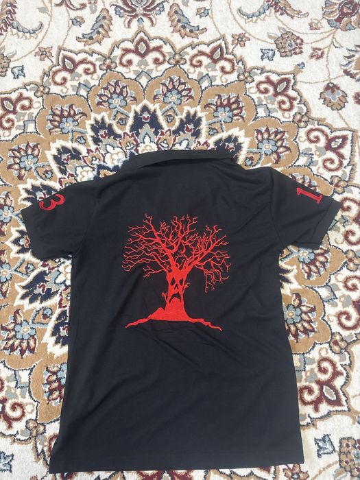 продам футболку Haunted Mound поло