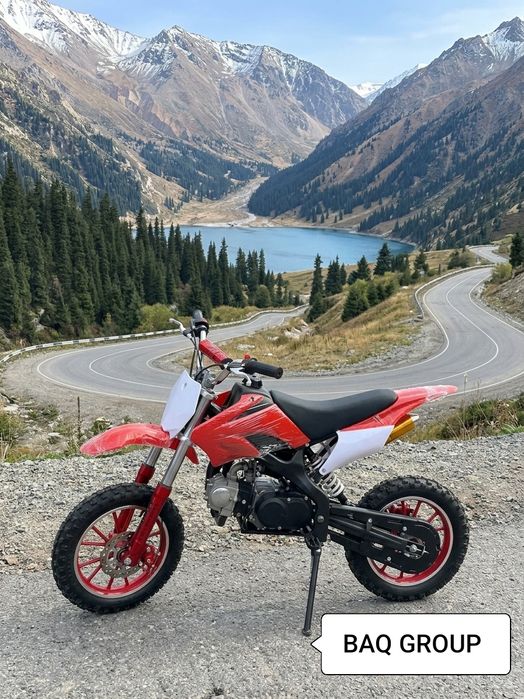 Профессиональный мини-мотоцикл (питбайк) для детей.