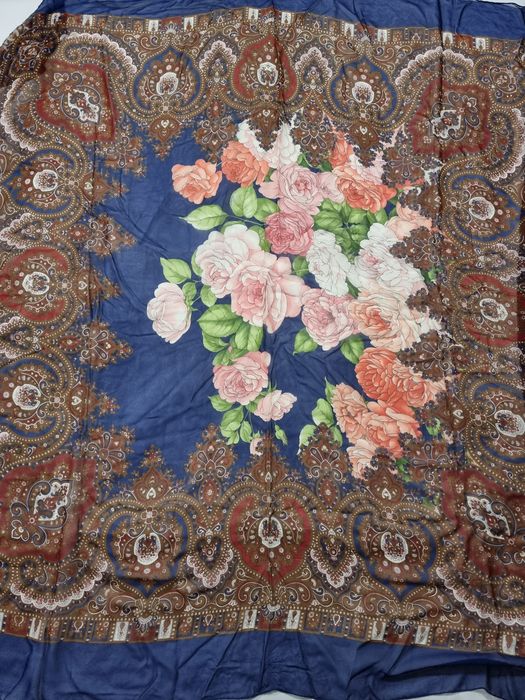 Valentino sal de matase