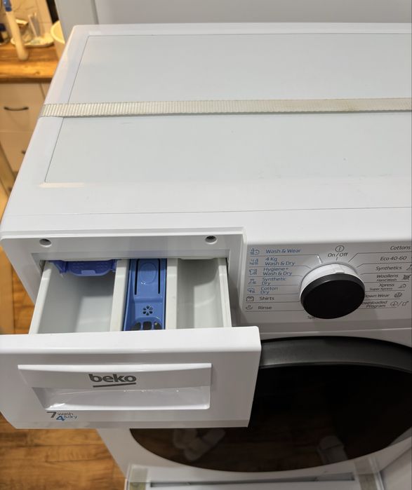 Mașină de spălat cu uscător Beko, 7/4 kg, Inverter, SteamCure - Stare impecabilă