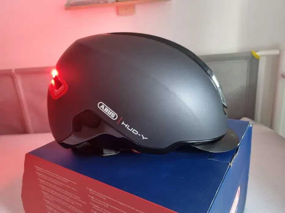Casca bicicleta noua ABUS Urban HUD-Y nou