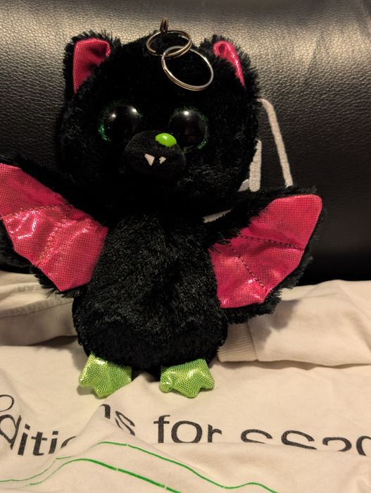 Jucarie din plus Beanie Boos Igor Liliacul