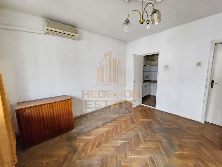 Продава се Четиристаен апартамент в Варна, Нептун - 120 кв.м за 1717 €/кв.м - Снимка #4