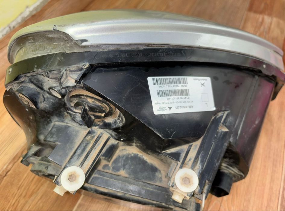 Продам фару от приоры