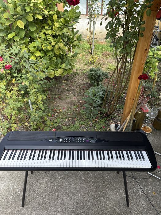 Pian digital Korg SP - 280