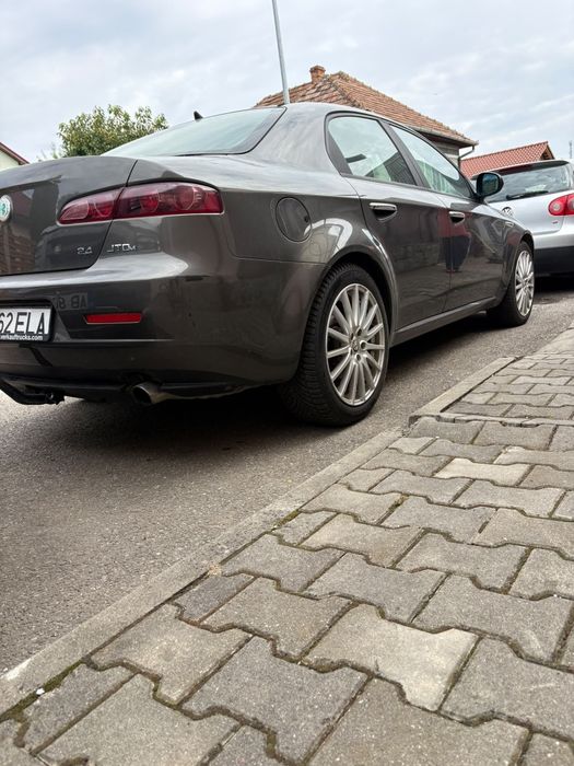Vind Alfa Romeo 1589 jtdm 2.4