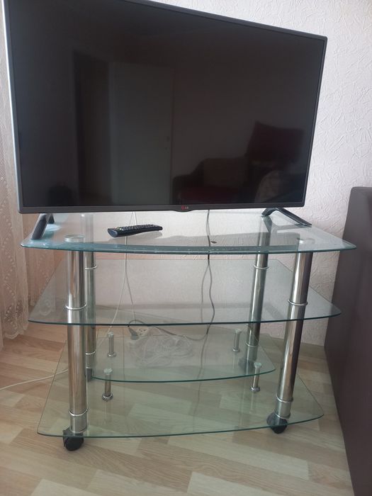 Подставка под телевизор