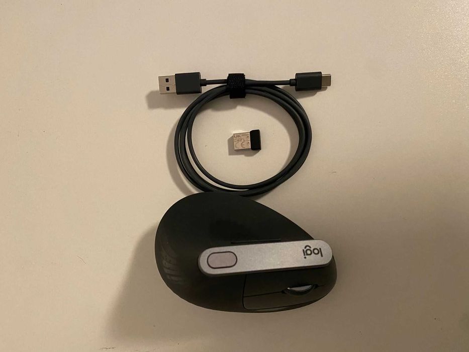 Logitech MX Vertical Ergonomic