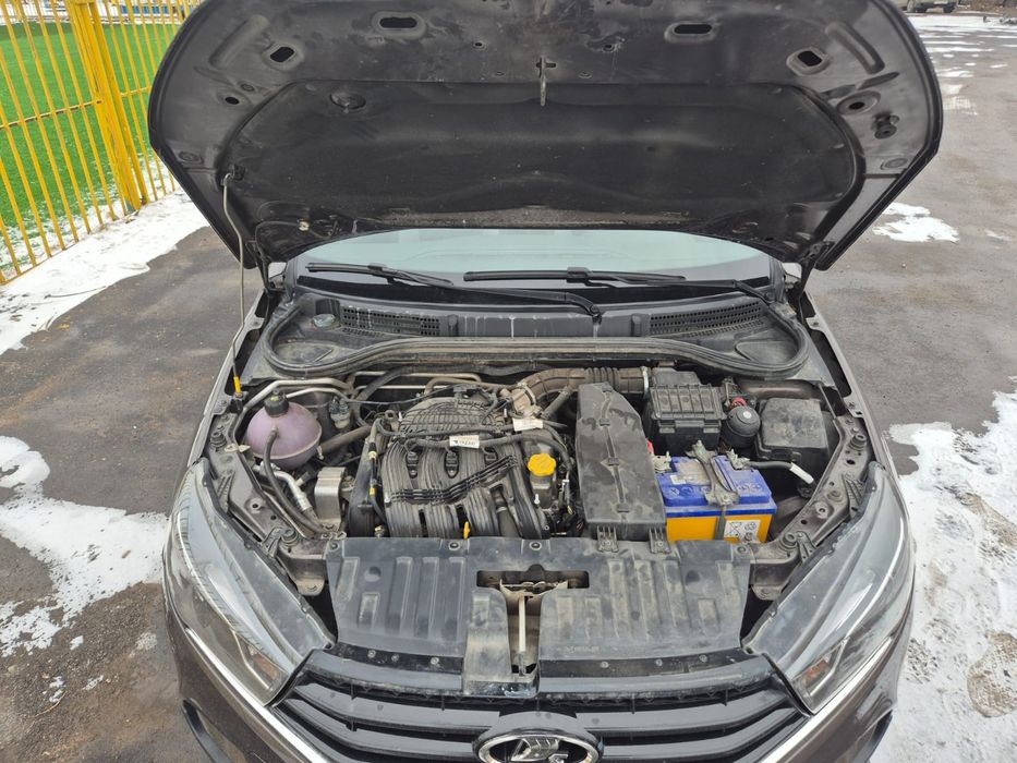 Продаётся lada vesta cross SW .