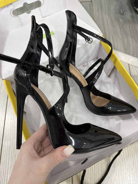 Туфли лаковые черные