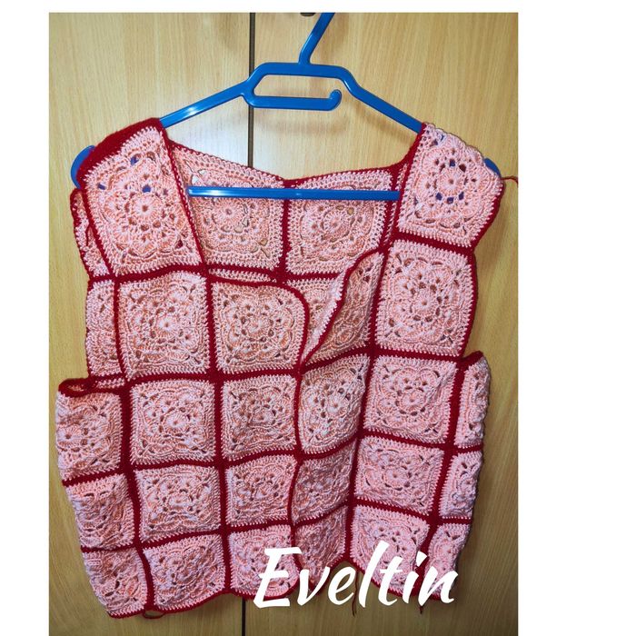 Vesta crosetata handmade, unicat, model traditional