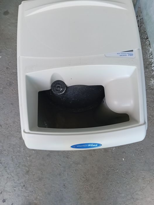 Продам фильтр для умягчения воды.