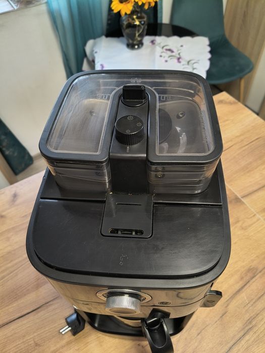 Vând Cafetieră Philips